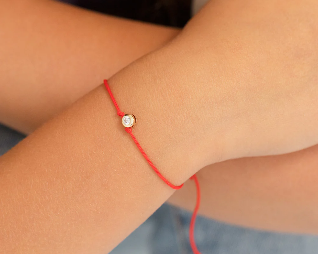 Red Thread Bracelet Yellow Gold