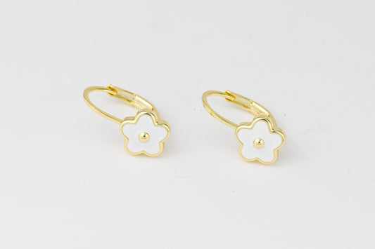 Kids Earrings White Flowers