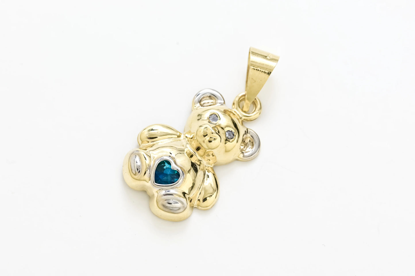 Pendant Bear